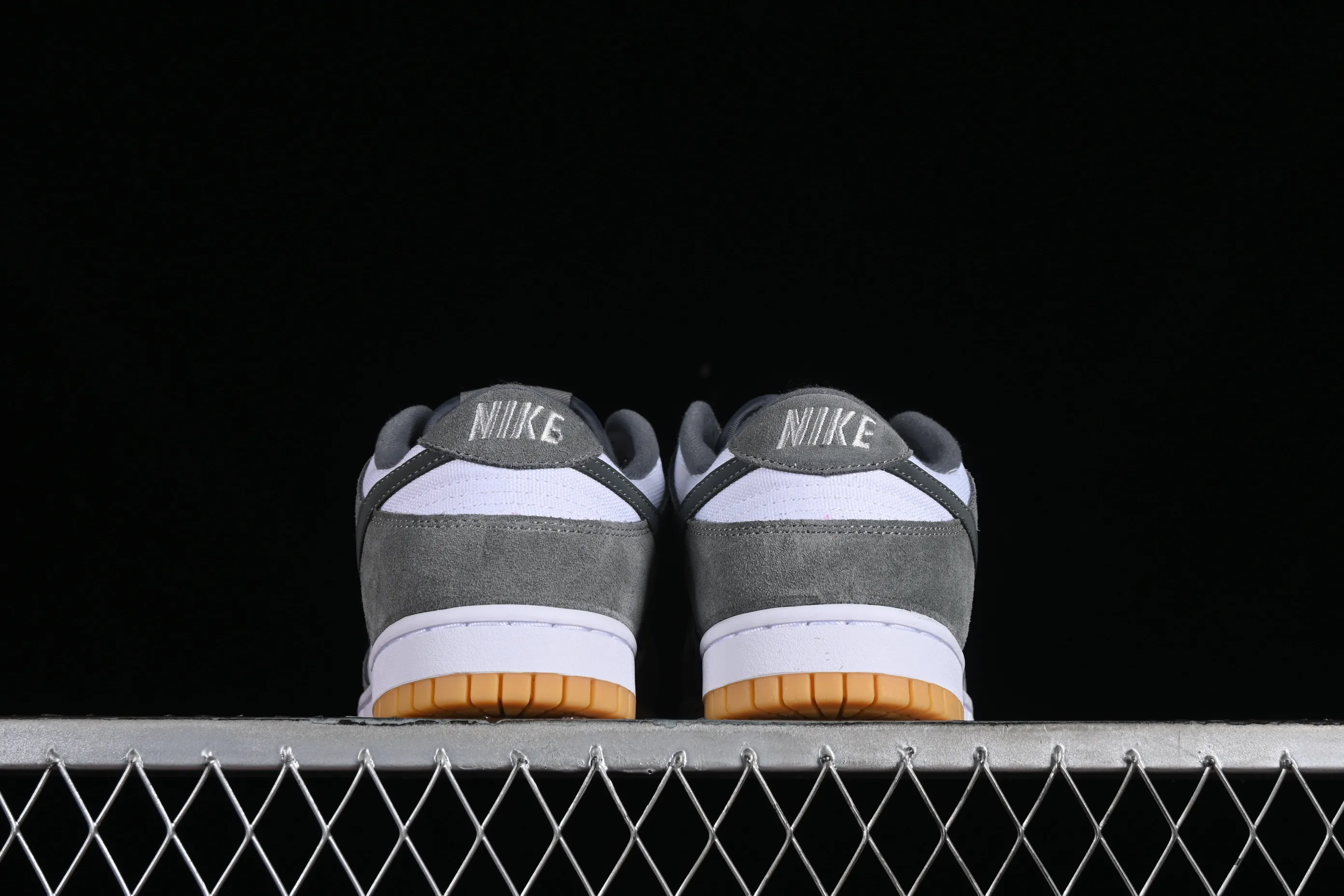 All categories Nk SB Dunk series Nk SB Dunk Low low-top sneakers Nk Dunk Low "Grey Gum" dark gray suede SB low-top casual sports skateboard shoes FV0389-100